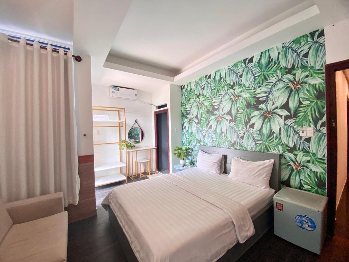 Khách sạn Reddoorz Romarin TP. Hồ Chí Minh